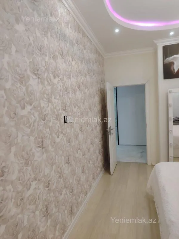 Satılır 2 otaqlı yeni tikili 55 m²