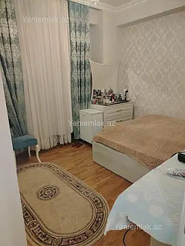Satılır 3 otaqlı yeni tikili 80 m²