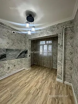Satılır 2 otaqlı köhnə tikili 60 m²