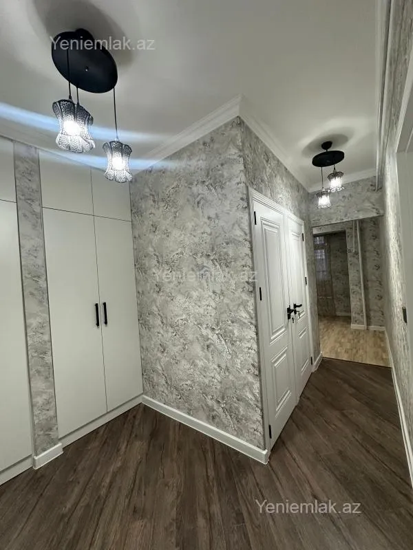 Satılır 2 otaqlı köhnə tikili 60 m²