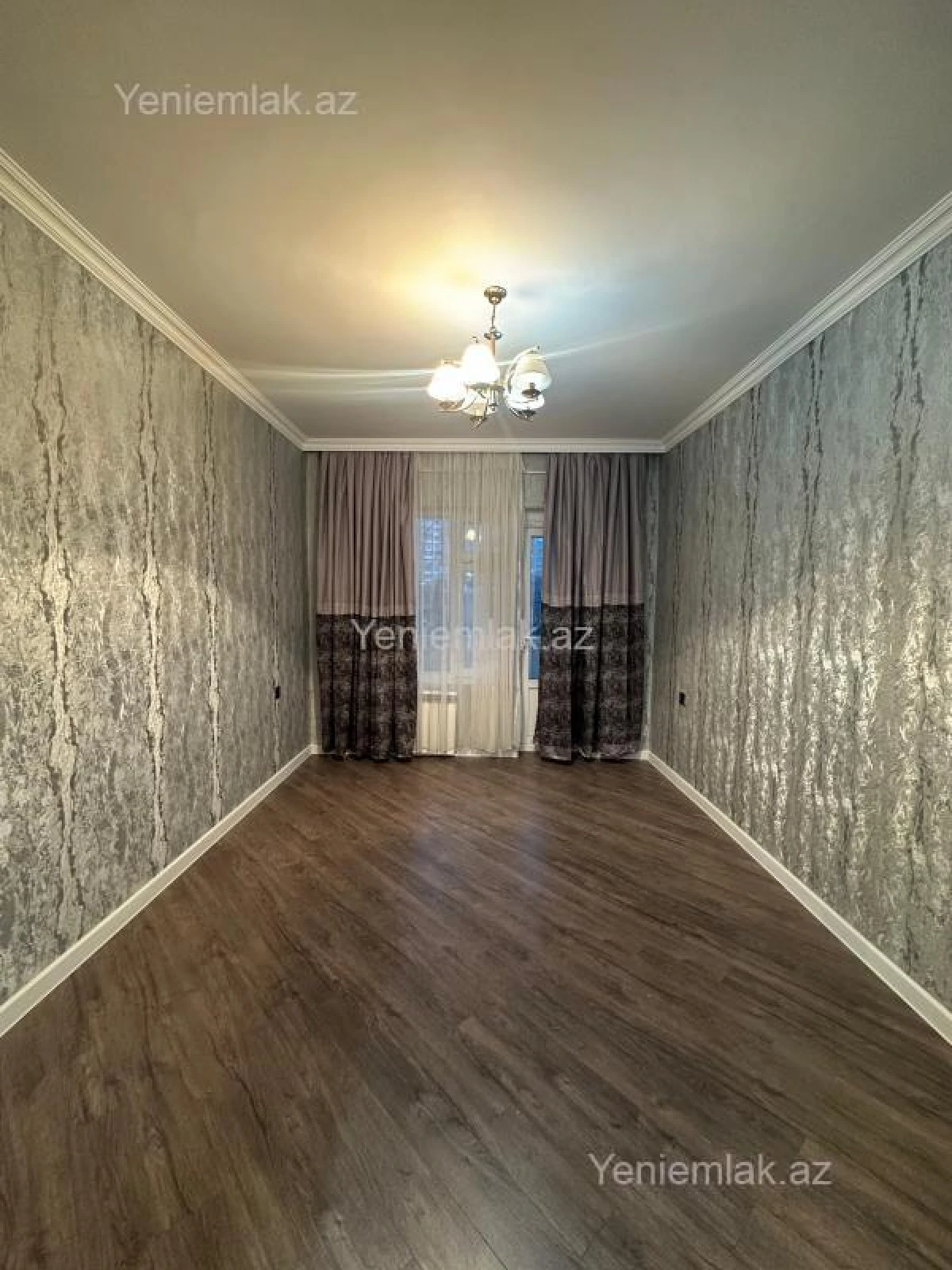 Satılır 2 otaqlı köhnə tikili 60 m²