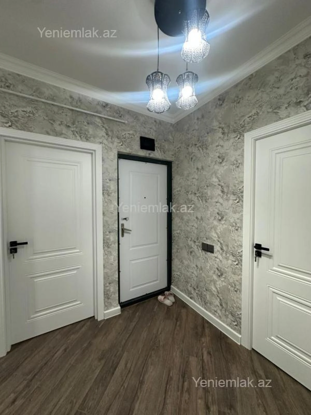 Satılır 2 otaqlı köhnə tikili 60 m²