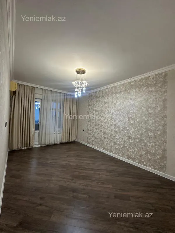 Satılır 2 otaqlı köhnə tikili 60 m²