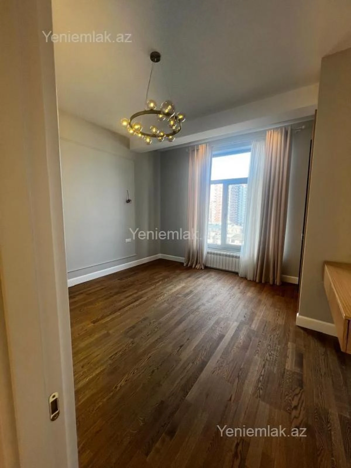 Satılır 3 otaqlı yeni tikili 136 m²