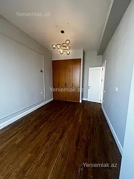 Satılır 3 otaqlı yeni tikili 136 m²