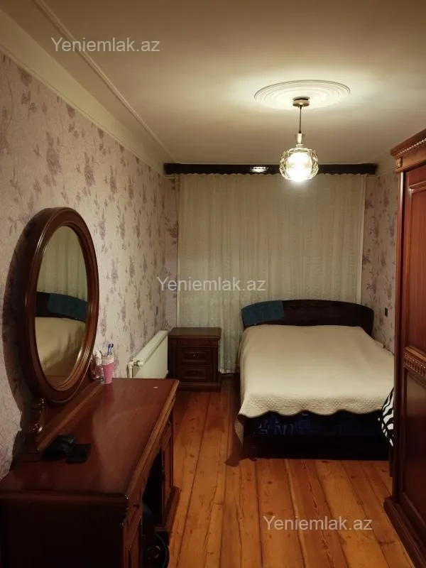 Satılır 2 otaqlı köhnə tikili 51 m²