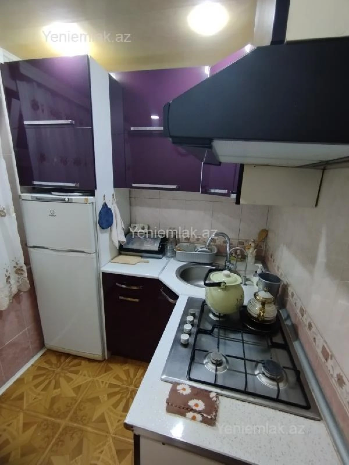 Satılır 2 otaqlı köhnə tikili 51 m²
