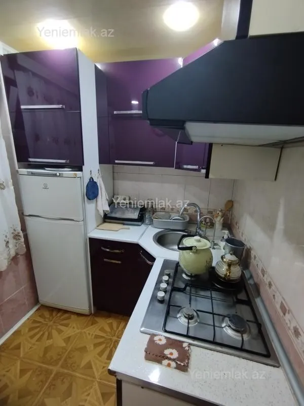 Satılır 2 otaqlı köhnə tikili 51 m²