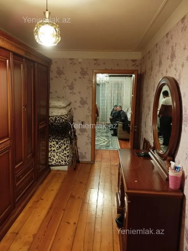 Satılır 2 otaqlı köhnə tikili 51 m²