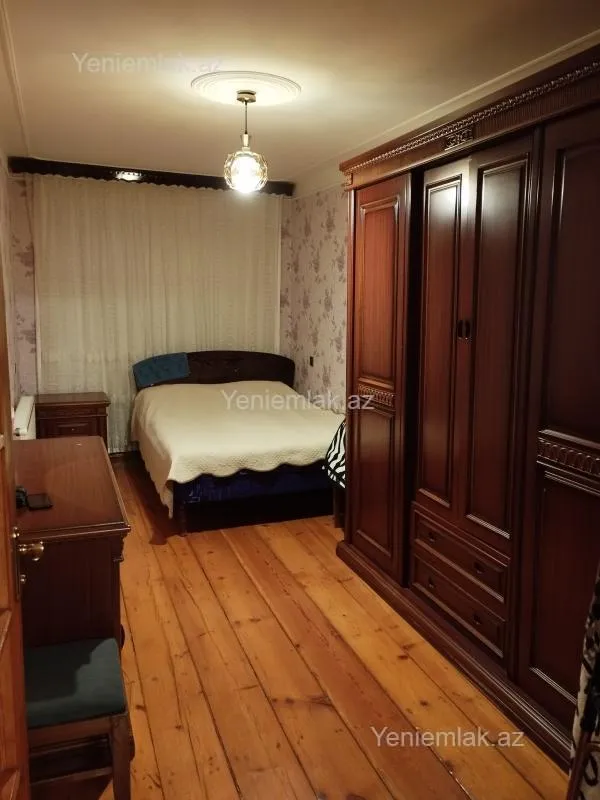 Satılır 2 otaqlı köhnə tikili 51 m²