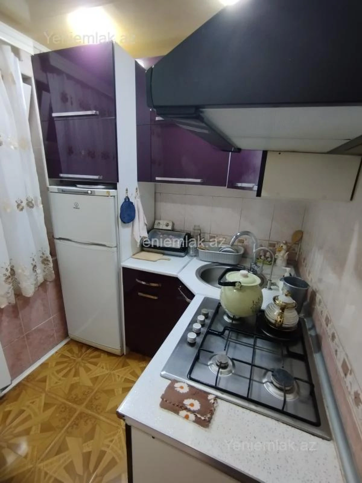 Satılır 2 otaqlı köhnə tikili 51 m²