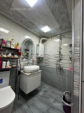 Satılır 2 otaqlı köhnə tikili 55 m²