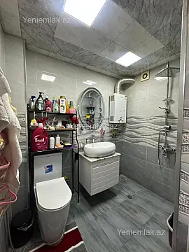 Satılır 2 otaqlı köhnə tikili 55 m²