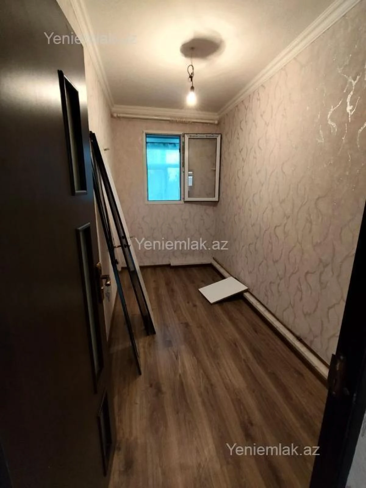 Satılır 1 otaqlı köhnə tikili 30 m²