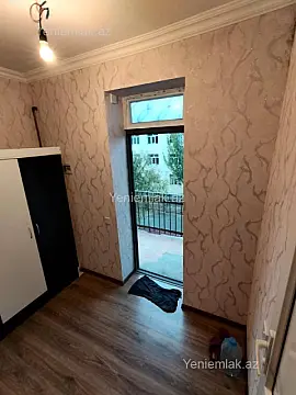 Satılır 1 otaqlı köhnə tikili 30 m²
