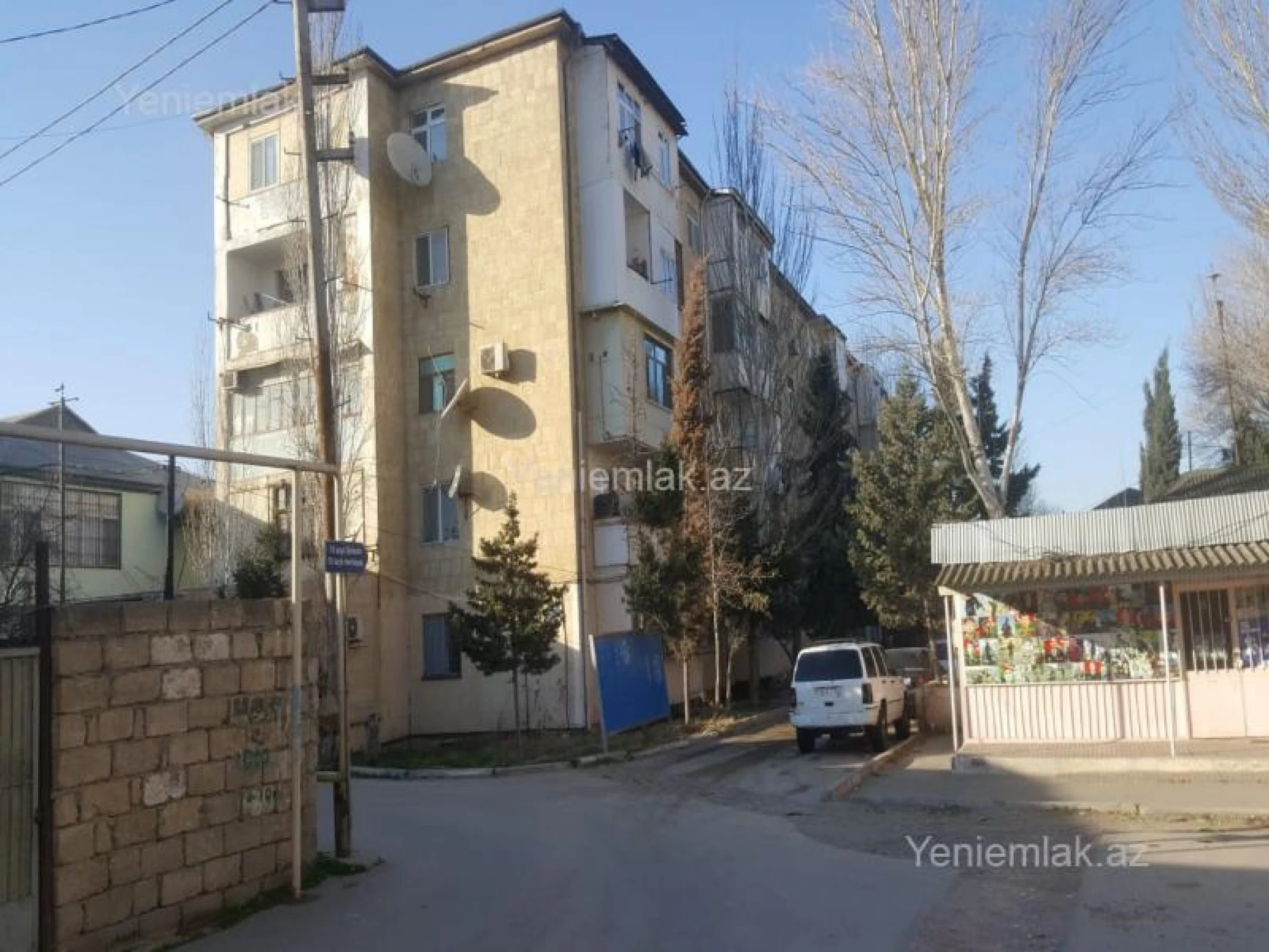 Satılır 4 otaqlı köhnə tikili 95 m²
