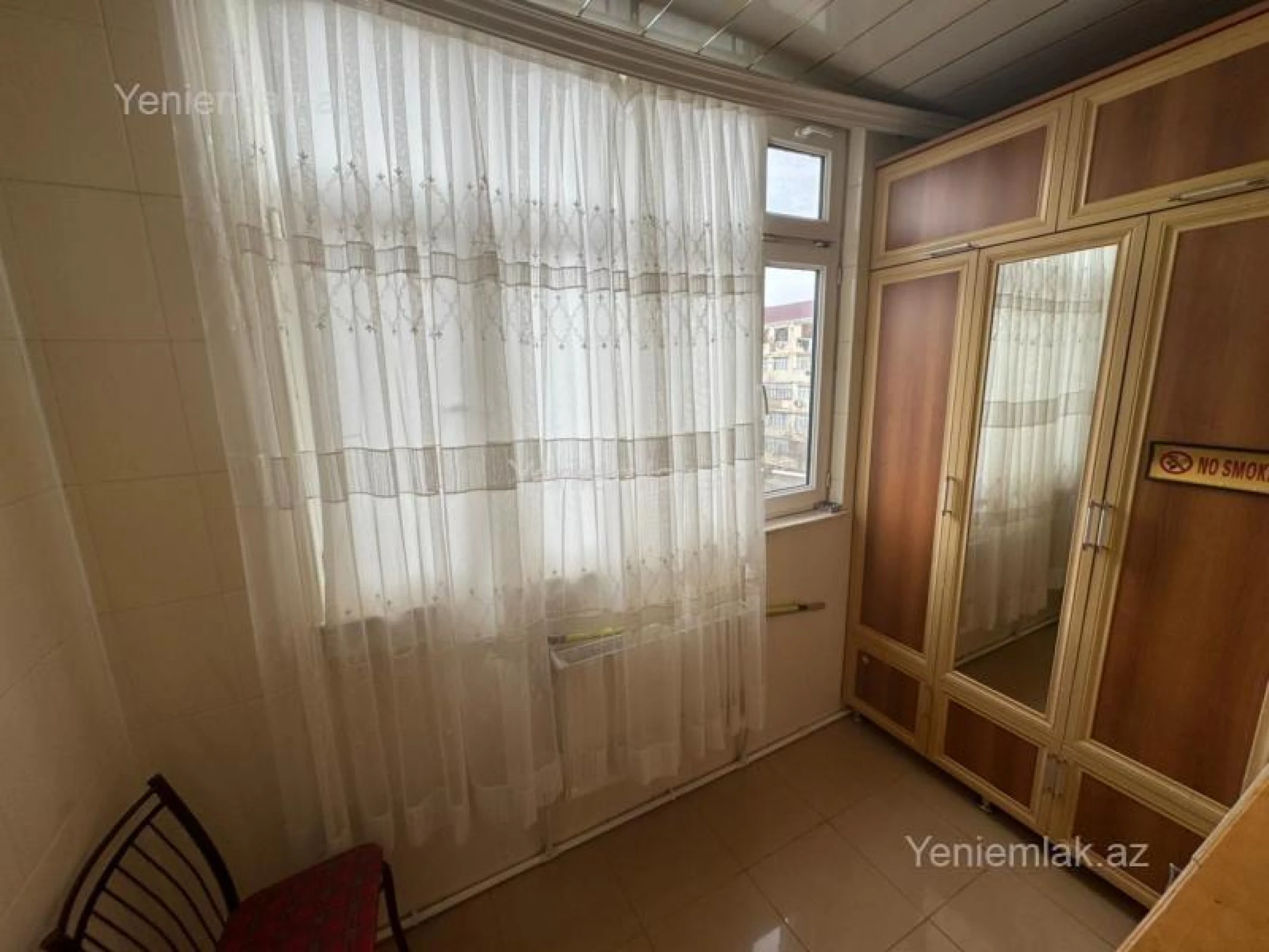 Satılır 4 otaqlı köhnə tikili 100 m²