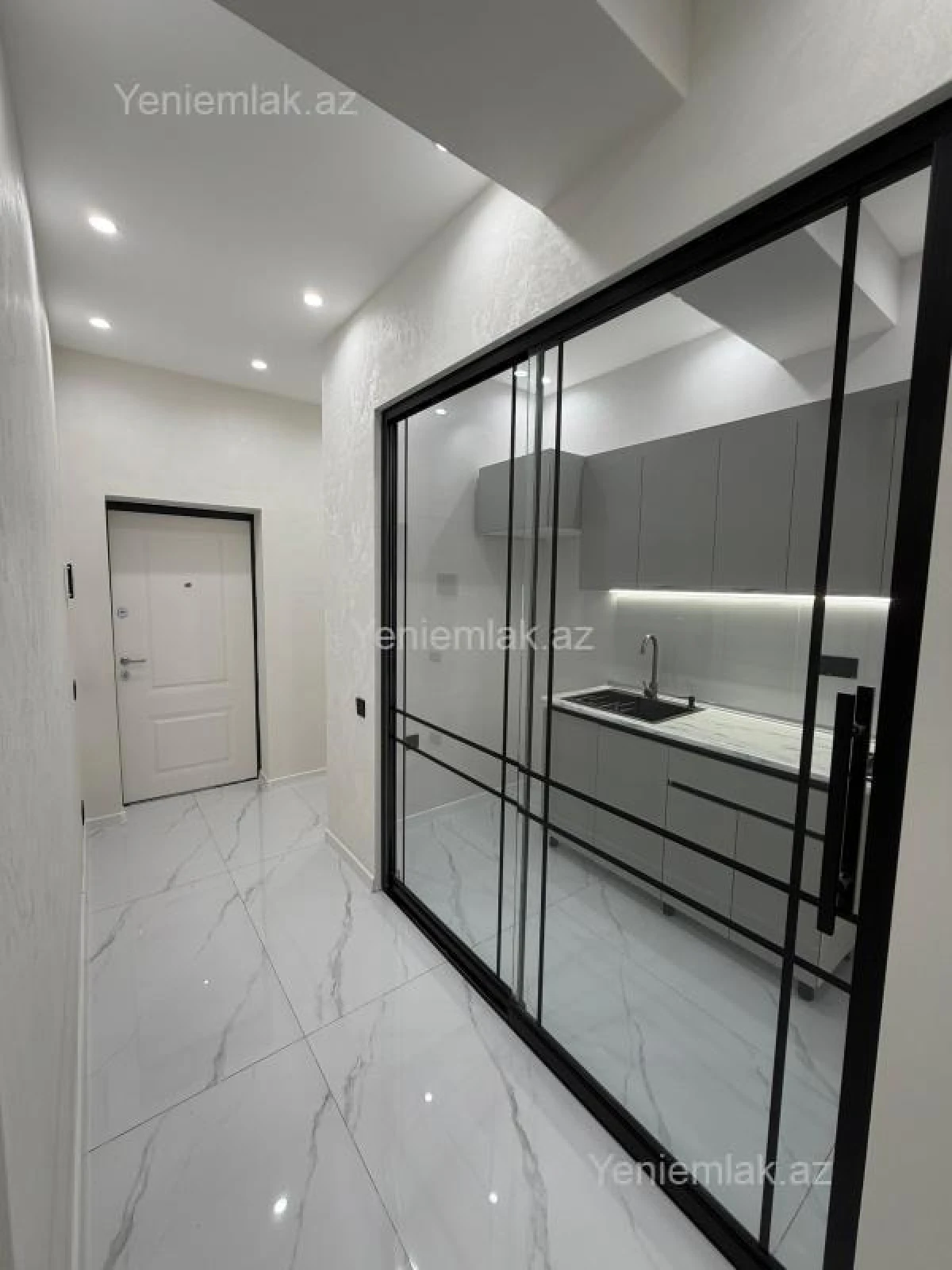 Satılır 2 otaqlı yeni tikili 52 m²