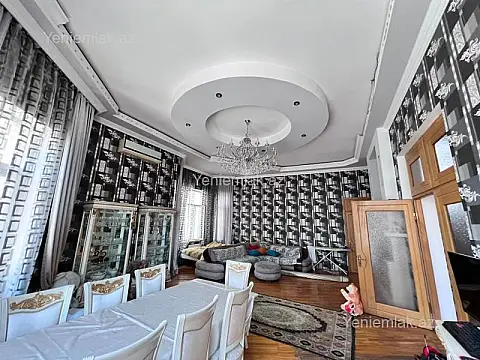 Satılır 15 otaqlı həyət evi 560 m²
