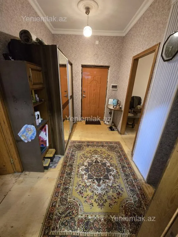 Satılır 3 otaqlı yeni tikili 77 m²