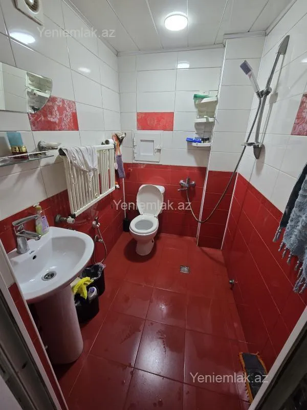 Satılır 3 otaqlı yeni tikili 77 m²