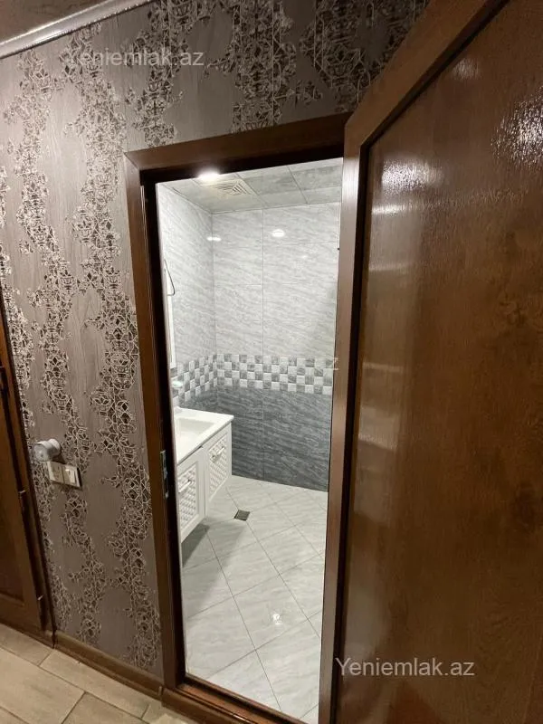 Satılır 3 otaqlı köhnə tikili 72 m²