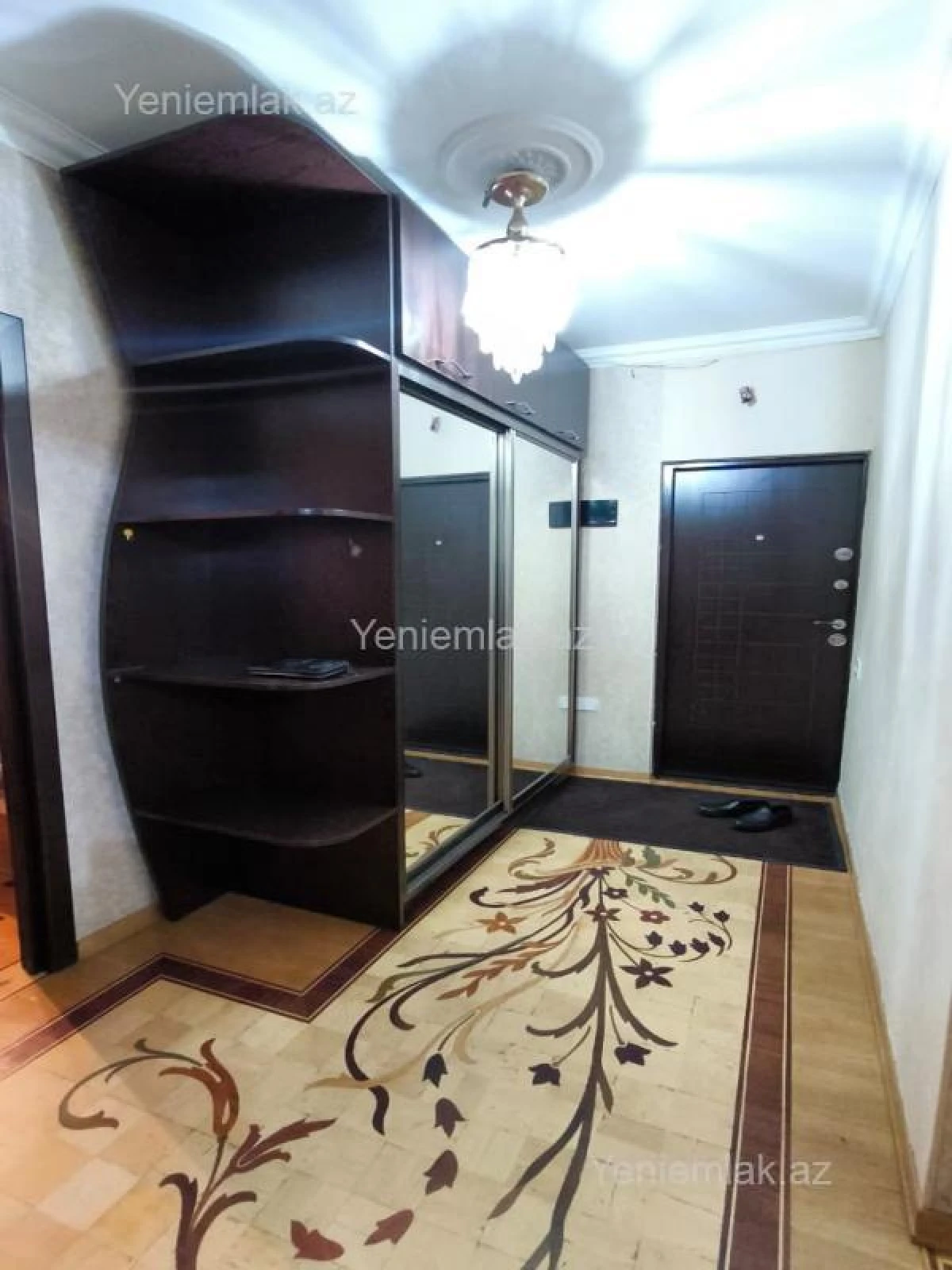Satılır 3 otaqlı köhnə tikili 85 m²
