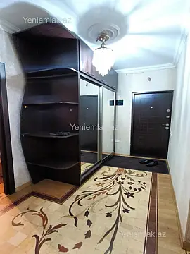 Satılır 3 otaqlı köhnə tikili 85 m²