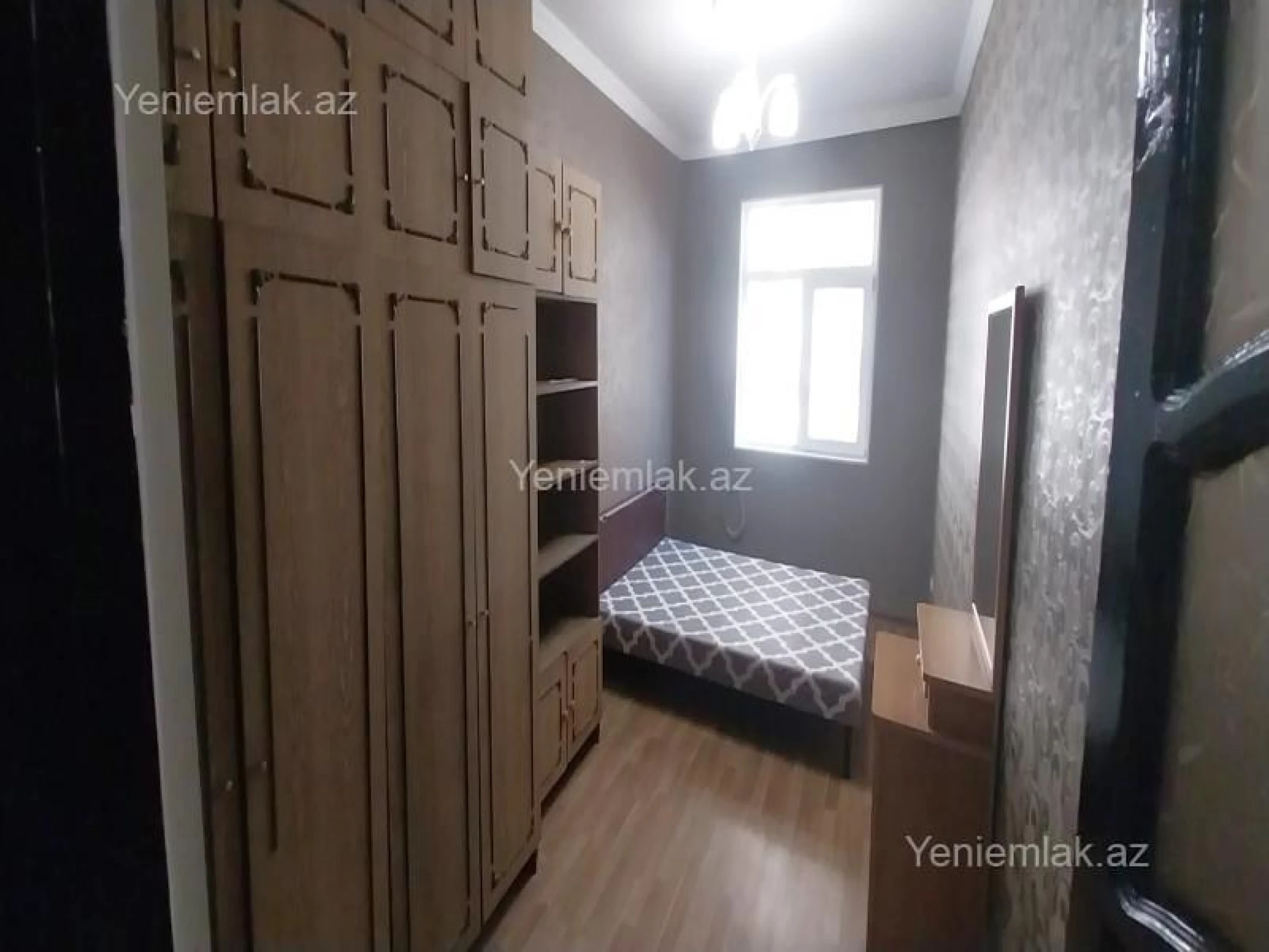 Satılır 3 otaqlı köhnə tikili 56 m²