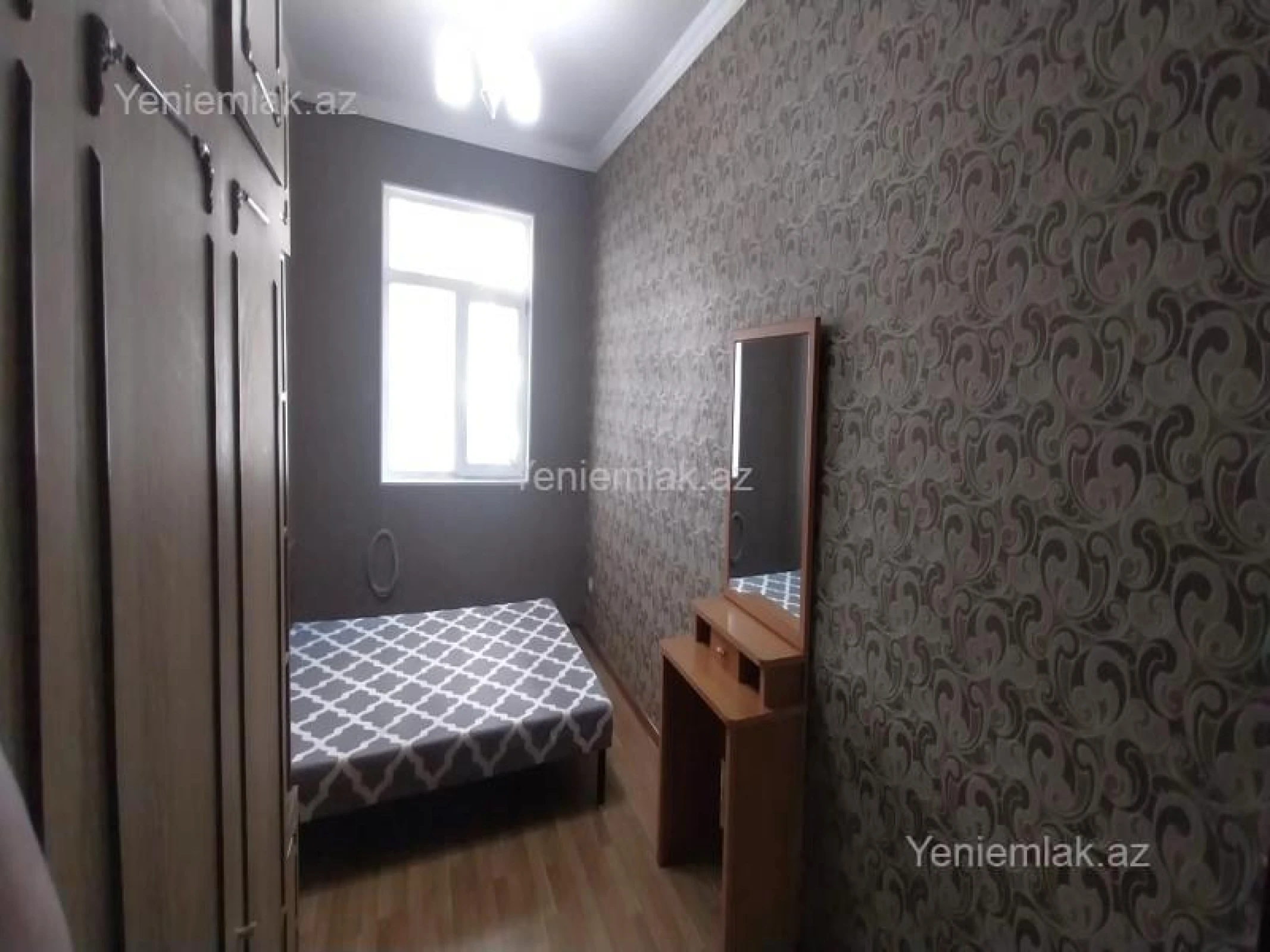 Satılır 3 otaqlı köhnə tikili 56 m²