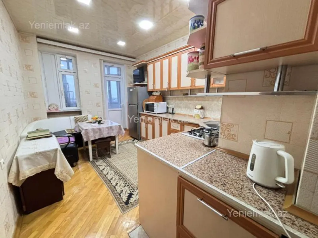 Satılır 3 otaqlı yeni tikili 90 m²