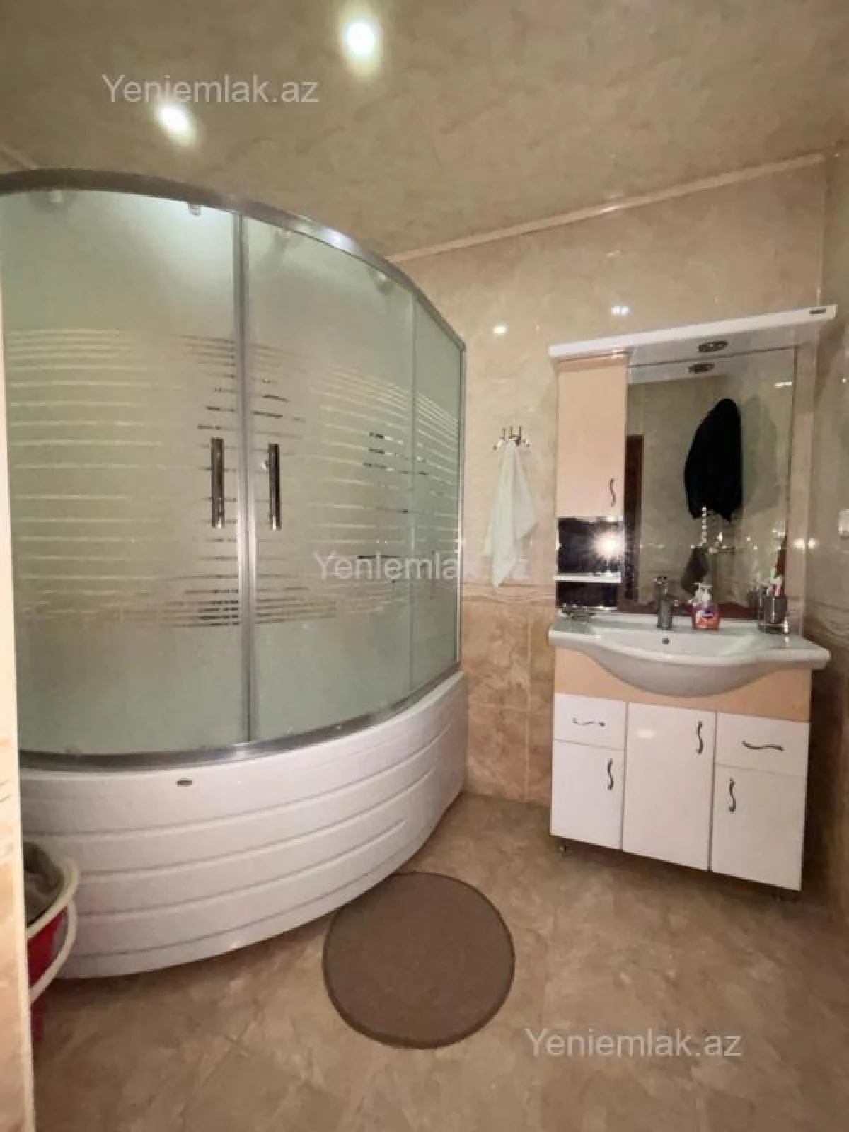 Satılır 3 otaqlı yeni tikili 90 m²