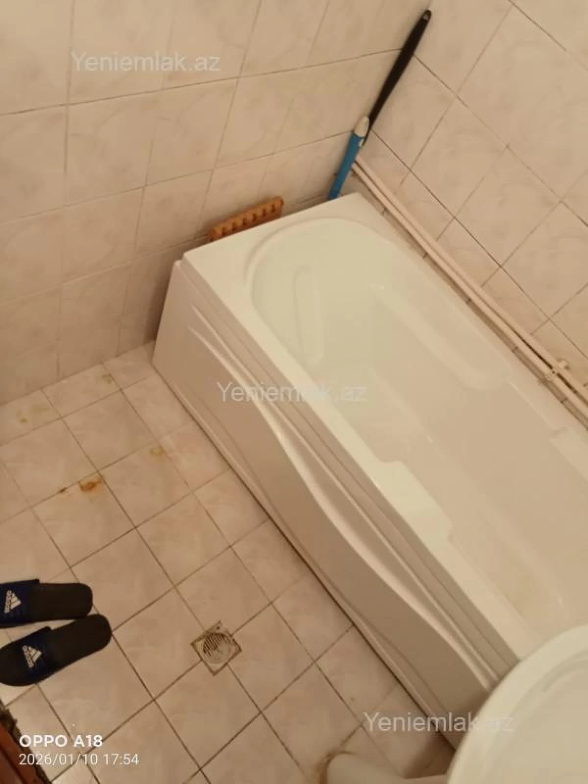Satılır 2 otaqlı köhnə tikili 55 m²