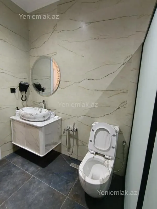 Satılır 4 otaqlı həyət evi 100 m²