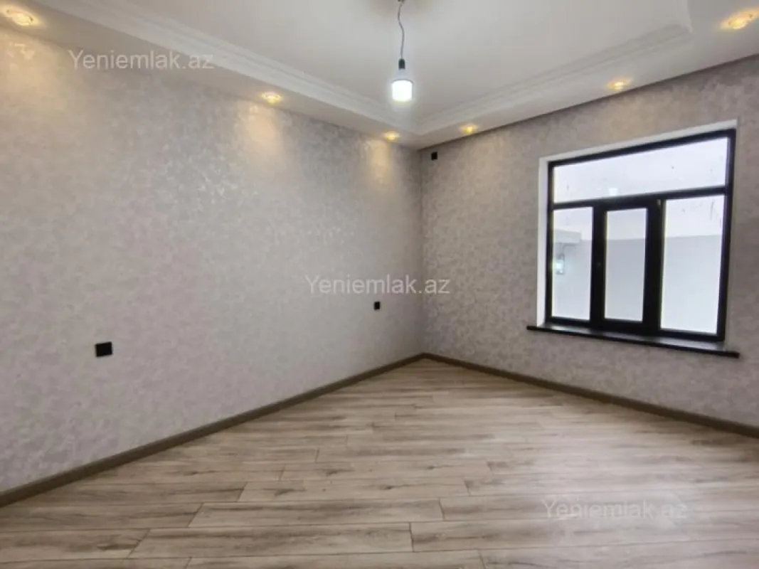 Satılır 4 otaqlı həyət evi 100 m²