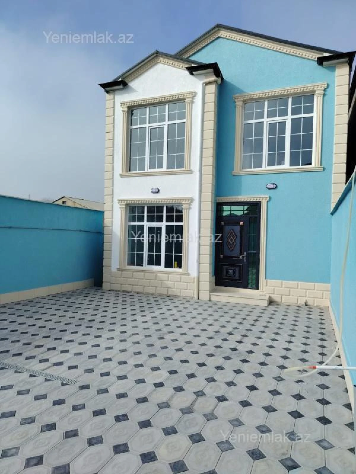 Satılır 4 otaqlı həyət evi 160 m²