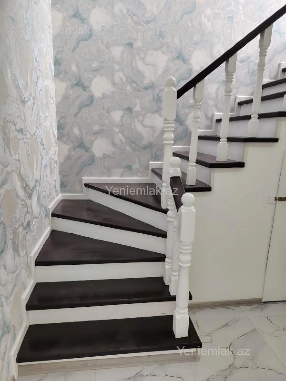 Satılır 4 otaqlı həyət evi 160 m²