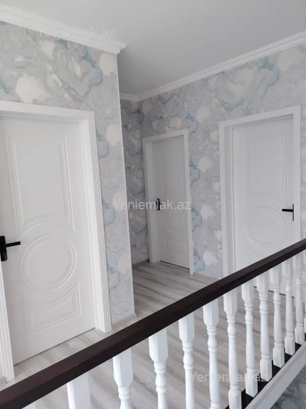 Satılır 4 otaqlı həyət evi 160 m²