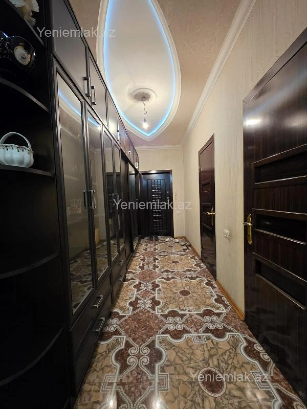 Satılır 3 otaqlı yeni tikili 105 m²