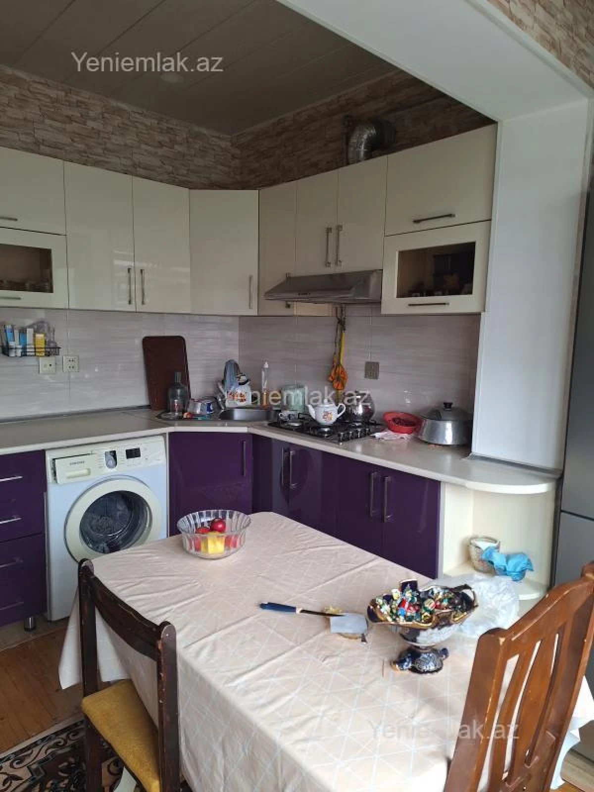 Satılır 3 otaqlı köhnə tikili 80 m²