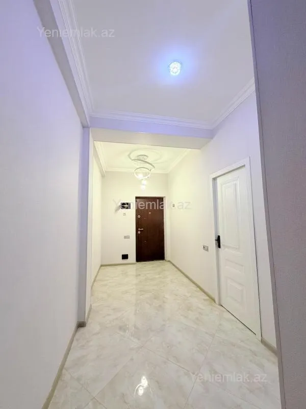 Satılır 2 otaqlı yeni tikili 61 m²