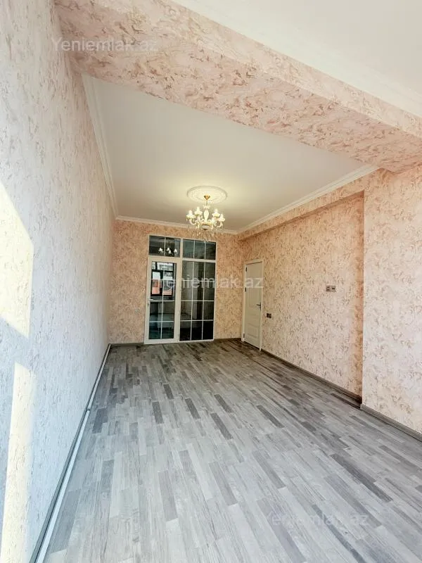 Satılır 2 otaqlı yeni tikili 61 m²