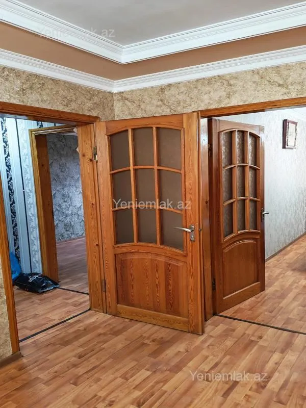 Satılır 3 otaqlı köhnə tikili 70 m²