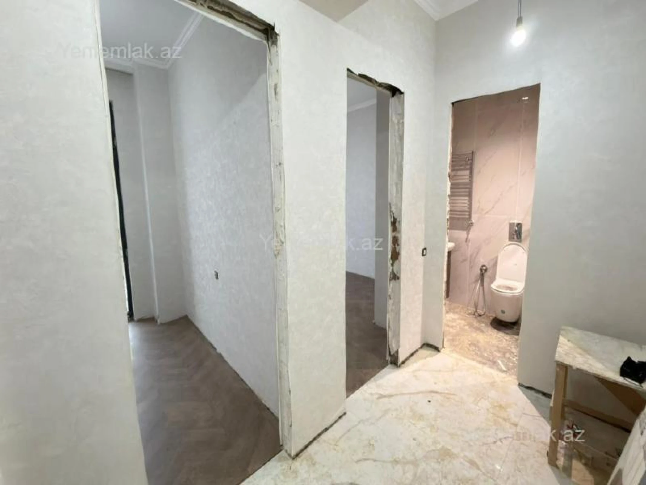 Satılır 3 otaqlı yeni tikili 73 m²