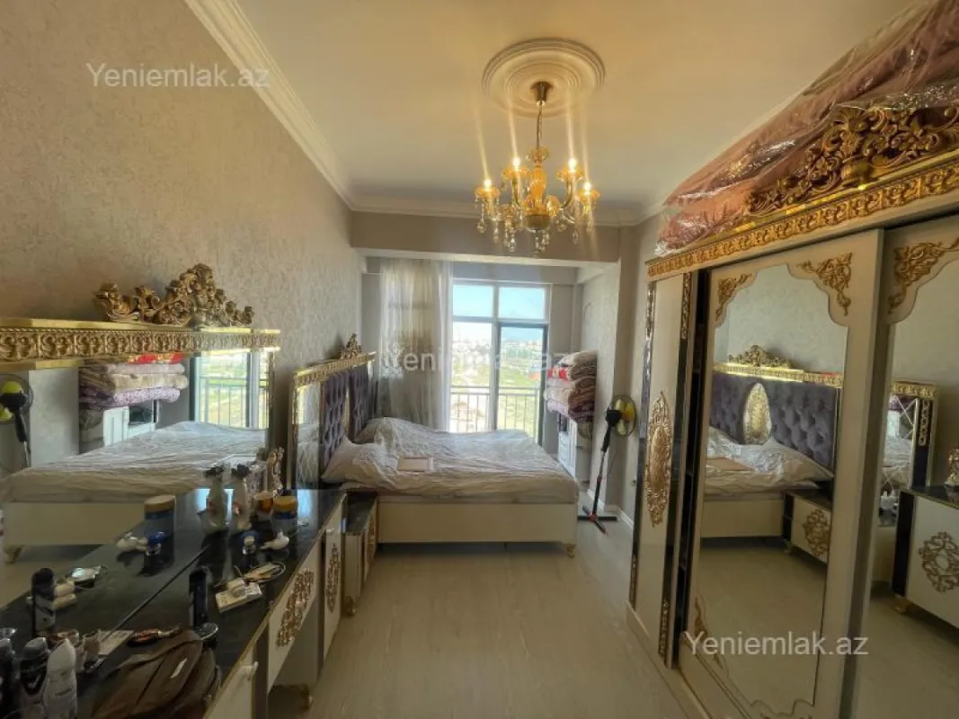 Satılır 3 otaqlı yeni tikili 75 m²