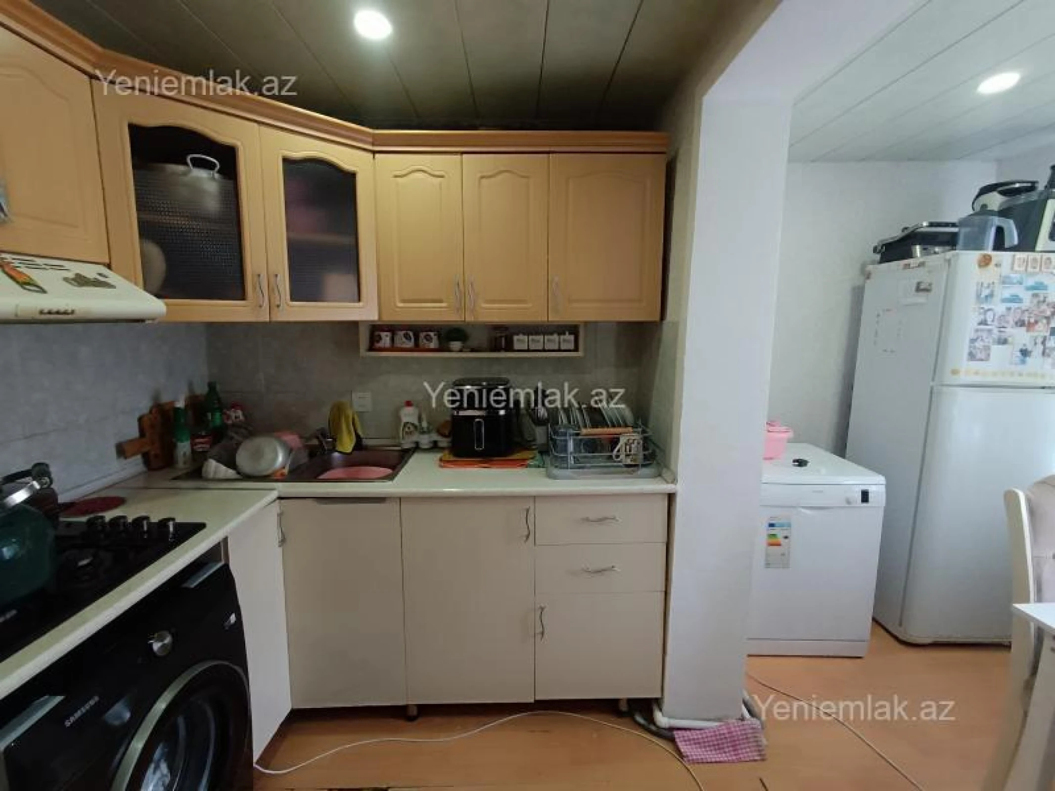 Satılır 3 otaqlı köhnə tikili 80 m²