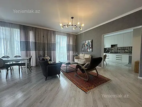 Satılır 13 otaqlı həyət evi 500 m²