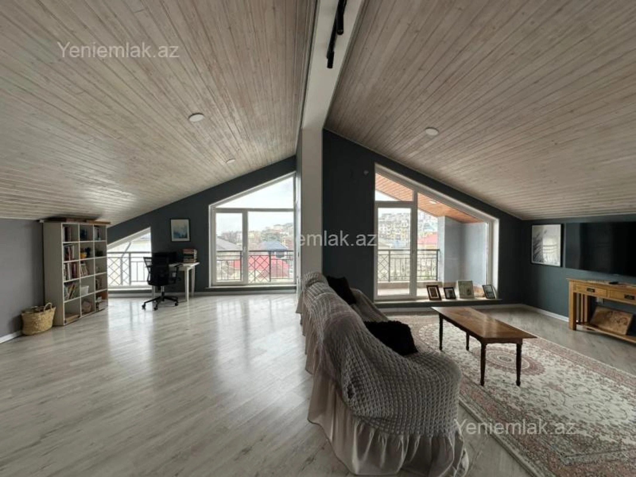 Satılır 13 otaqlı həyət evi 500 m²