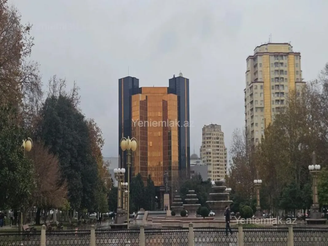 Satılır 3 otaqlı köhnə tikili 78 m²