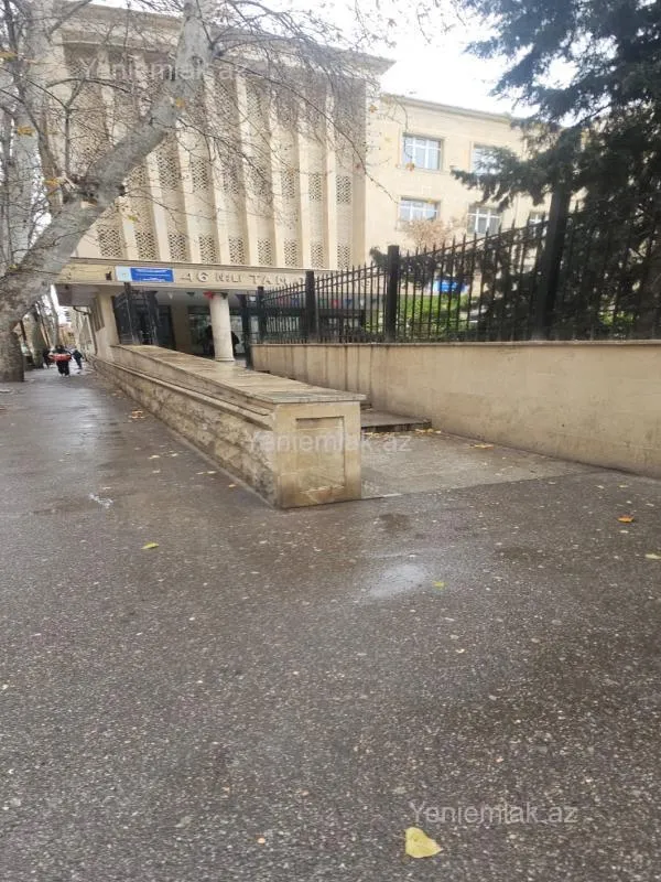 Satılır 3 otaqlı köhnə tikili 78 m²